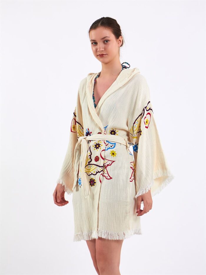 Butterfly Kapşonlu Kısa Kimono Butterfly Kapşonlu Kısa Kimono