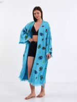 Bunte Augen Türkisfarbener Kimono