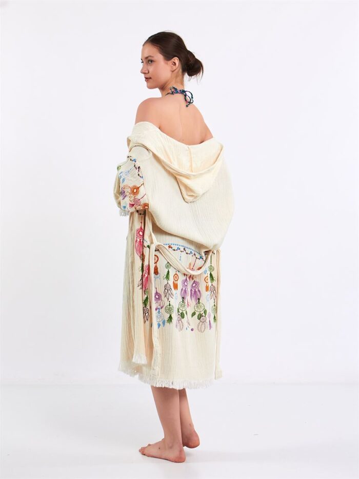 كيمونو بقلنسوة الأحلام كيمونو بقلنسوة الأحلام