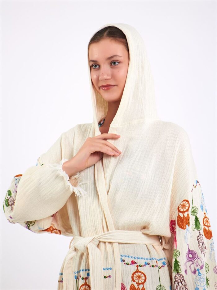 كيمونو بقلنسوة الأحلام كيمونو بقلنسوة الأحلام