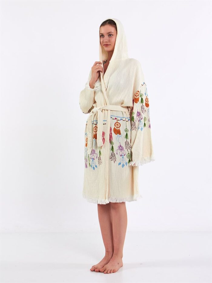 كيمونو بقلنسوة الأحلام كيمونو بقلنسوة الأحلام