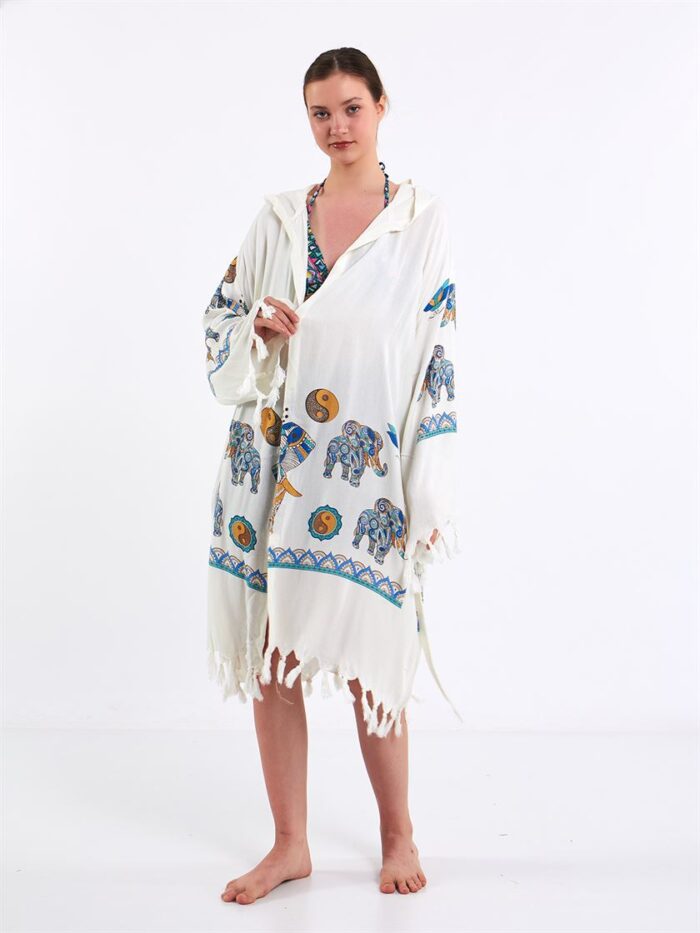 صوفية بقلنسوة ماندالا الفيل ذات القلنسوة