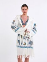 صوفية بقلنسوة ماندالا الفيل ذات القلنسوة