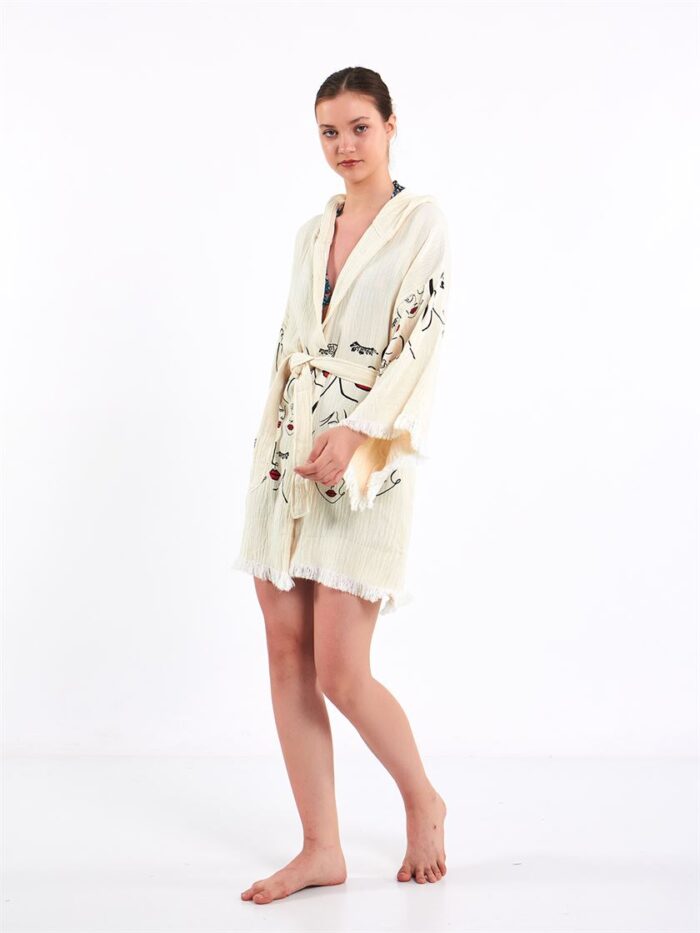 Face Art Kapşonlu Kısa Kimono Face Art Kapşonlu Kısa Kimono