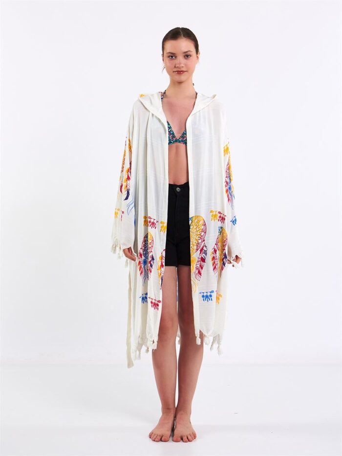 Federn Pareo mit Kapuze Federn Pareo mit Kapuze