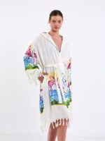 صوفية بقلنسوة فلامنغو