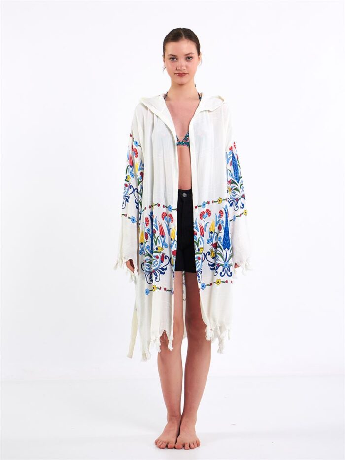 إزنيق صوفية بقبعة بقلنسوة إزنيق صوفية بقبعة بقلنسوة