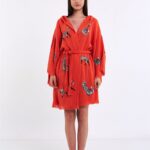 كيمونو قصير أحمر فاتح من جلد النمر