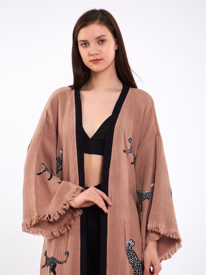 Leopard Kurzer Kimono mit Gürtel Rose Dry Leopard Kurzer Kimono mit Gürtel Rose Dry