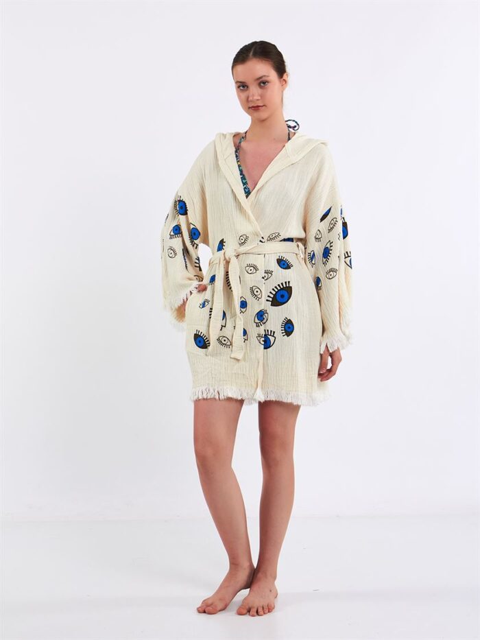 Little Blue Eyes Kurzer Kimono mit Kapuze Little Blue Eyes Kurzer Kimono mit Kapuze