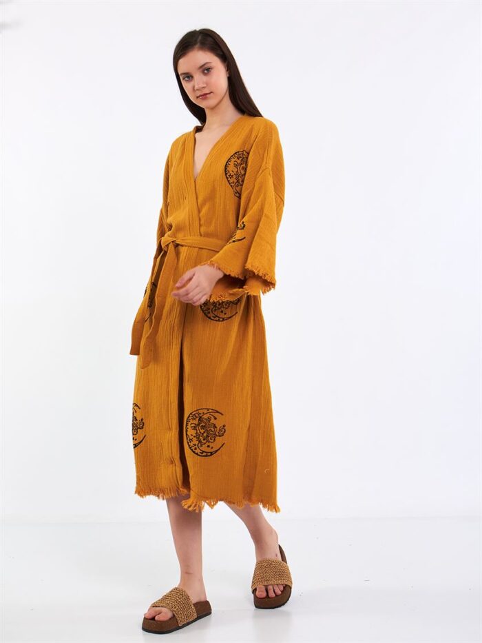 كيمونو كيمونو بحزام من الخردل القمري كيمونو كيمونو بحزام من الخردل القمري