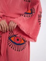 كيمونو بحزام برتقالي اللون وردي