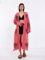 كيمونو بحزام برتقالي اللون وردي