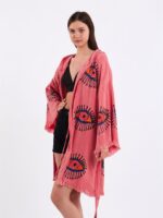 Orangefarbene Augen Korallen Kimono