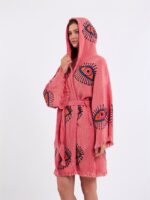 Orangefarbene Augen Korallen Kimono