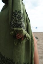 كيمونو قطن موسلين هندي مطبوع بالحجر مطبوع عليه باللون الأخضر