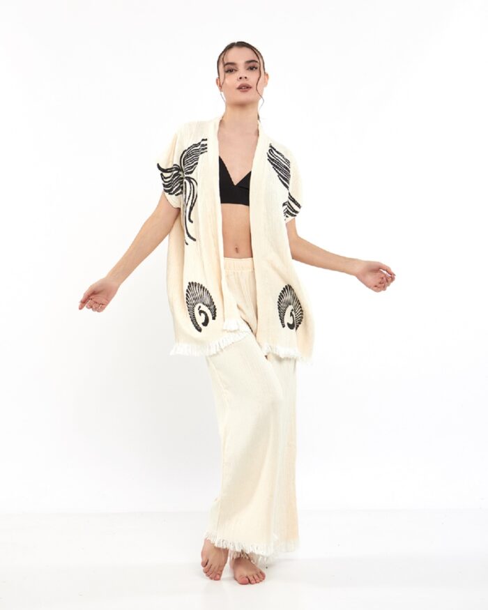 سترة موسلين مع بنطلون أنكا سترة موسلين مع بنطلون أنكا