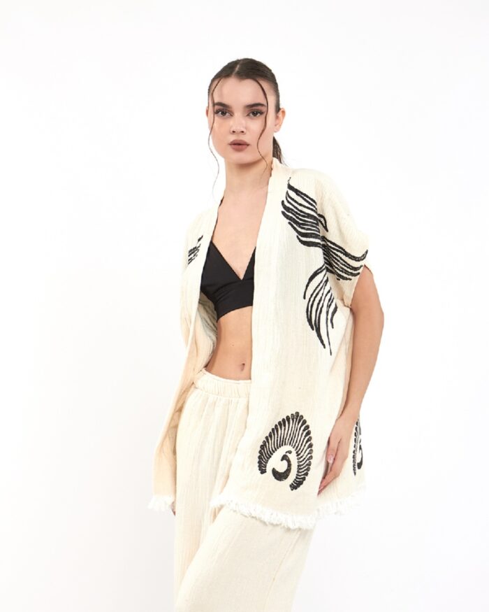 سترة موسلين مع بنطلون أنكا سترة موسلين مع بنطلون أنكا