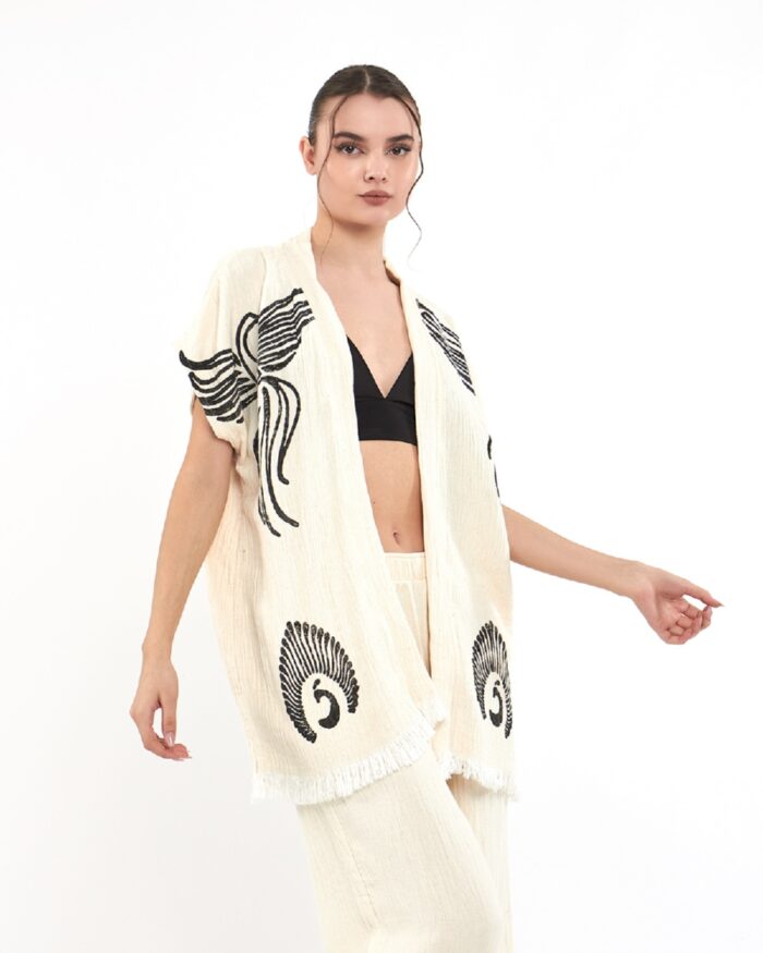 سترة موسلين مع بنطلون أنكا سترة موسلين مع بنطلون أنكا