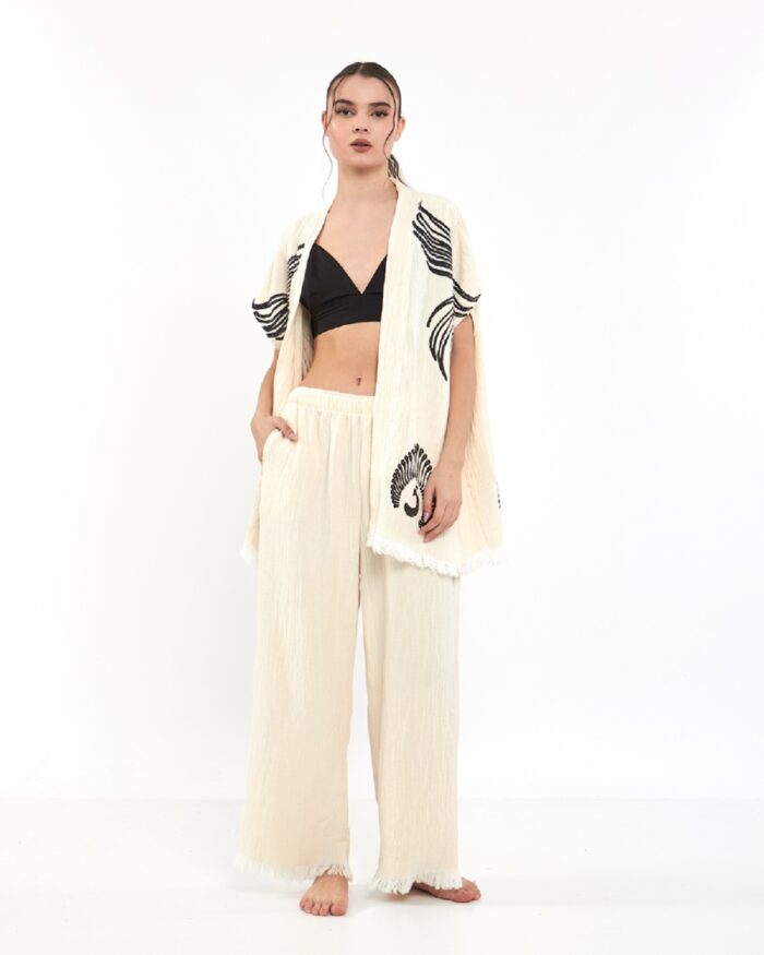 سترة موسلين مع بنطلون أنكا سترة موسلين مع بنطلون أنكا