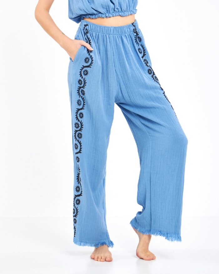 Blauer Anzug mit Crop-Hose Blauer Anzug mit Crop-Hose