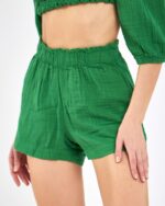 طقم شورت قصير قصير أخضر زمردي