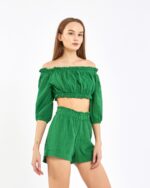 طقم شورت قصير قصير أخضر زمردي