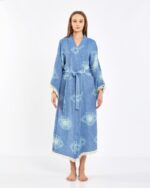 Blauer Kimono mit Jacquard-Augen