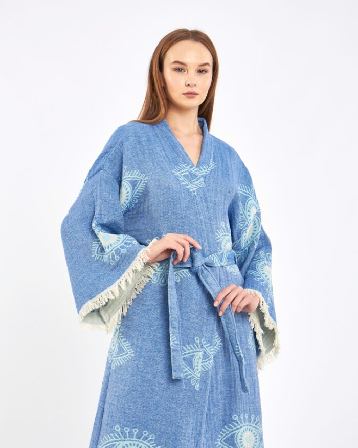 Blauer Kimono mit Jacquard-Augen