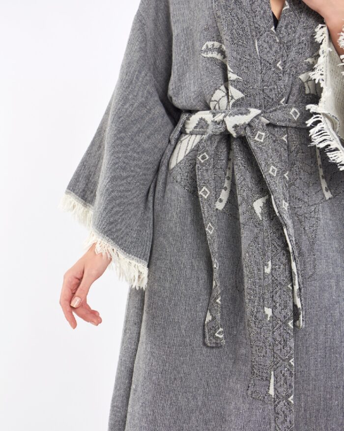 Jakarlı Fil Chakra Gri Kimono Jakarlı Fil Chakra Gri Kimono