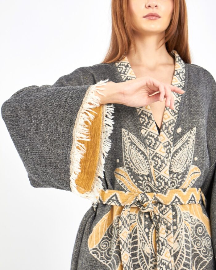 Jacquard Yellow Elephant Chakra Anthracite Kimono
