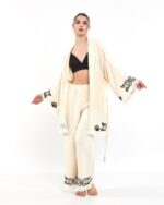 Lotus Eye Ecru Hosen-Kimono-Set