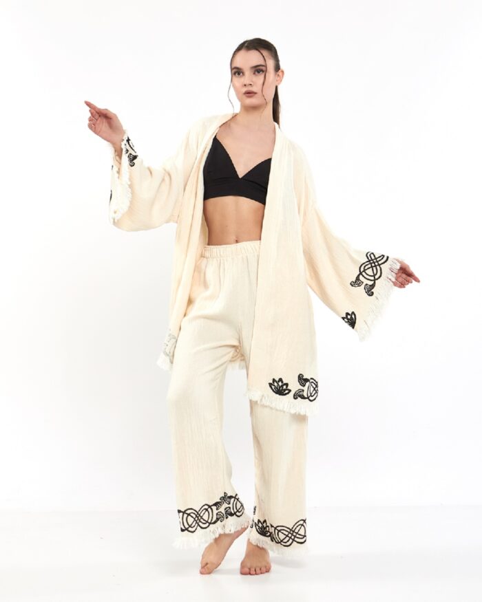 Lotus Eye Ecru Hosen-Kimono-Set Lotus Eye Ecru Hosen-Kimono-Set