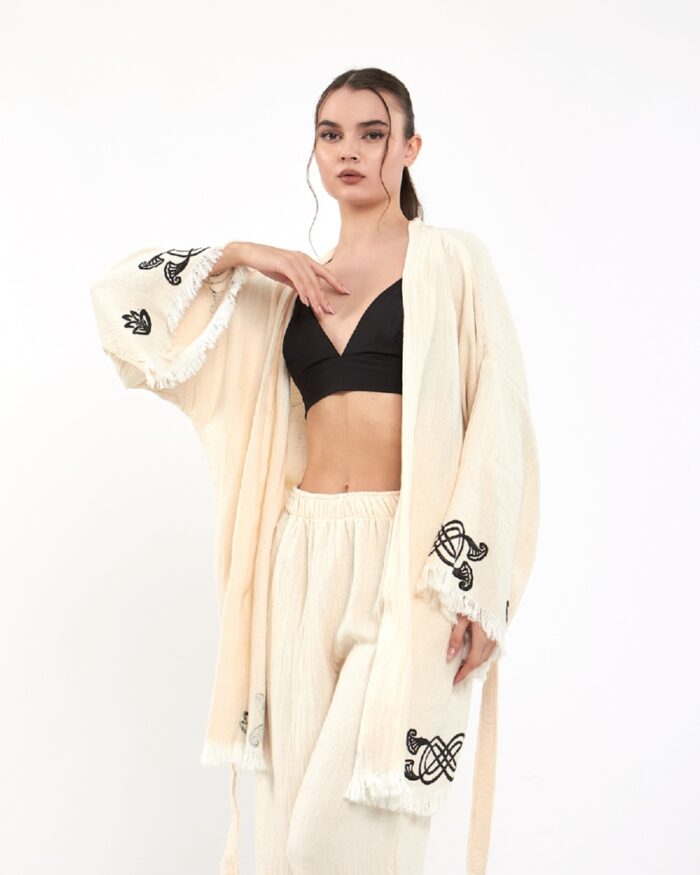 Lotus Eye Ecru Hosen-Kimono-Set Lotus Eye Ecru Hosen-Kimono-Set
