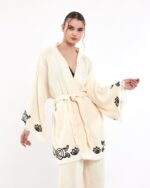 Lotus Eye Ecru Hosen-Kimono-Set