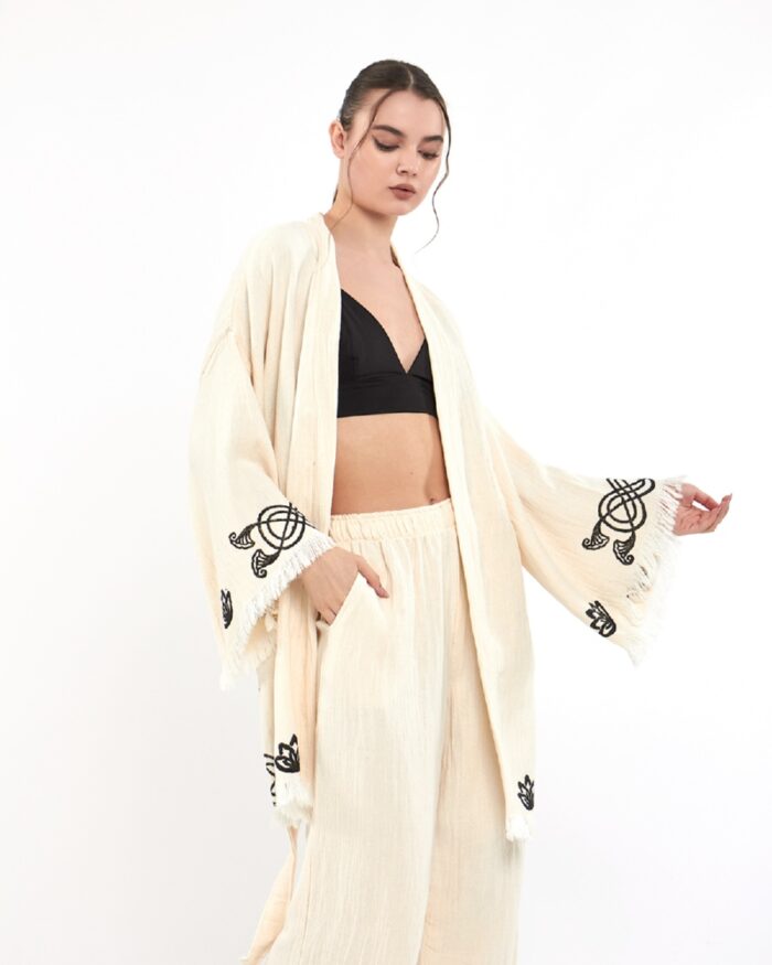 Lotus Eye Ecru Hosen-Kimono-Set Lotus Eye Ecru Hosen-Kimono-Set