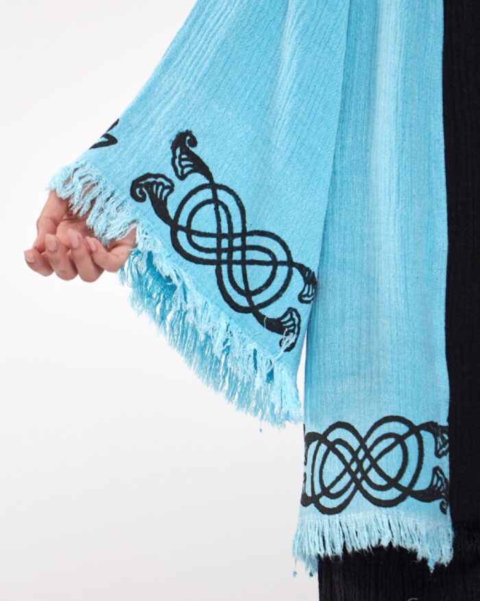 طقم كيمونو أزرق اللون أزرق عين لوتس أسود