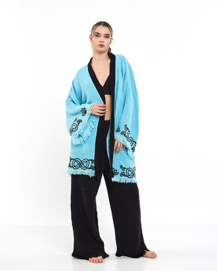 طقم كيمونو أزرق اللون أزرق عين لوتس أسود