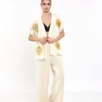 سترة موسلين صفراء ماندالا مع بنطلون