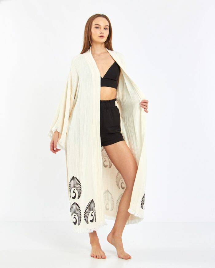 كيمونو الطاووس كيمونو الطاووس