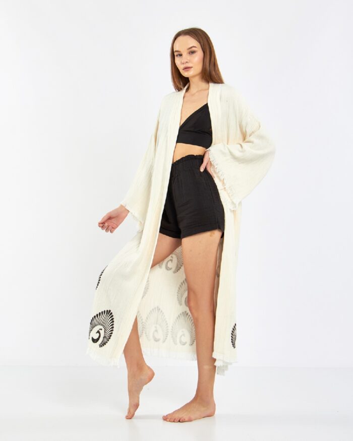 كيمونو الطاووس كيمونو الطاووس