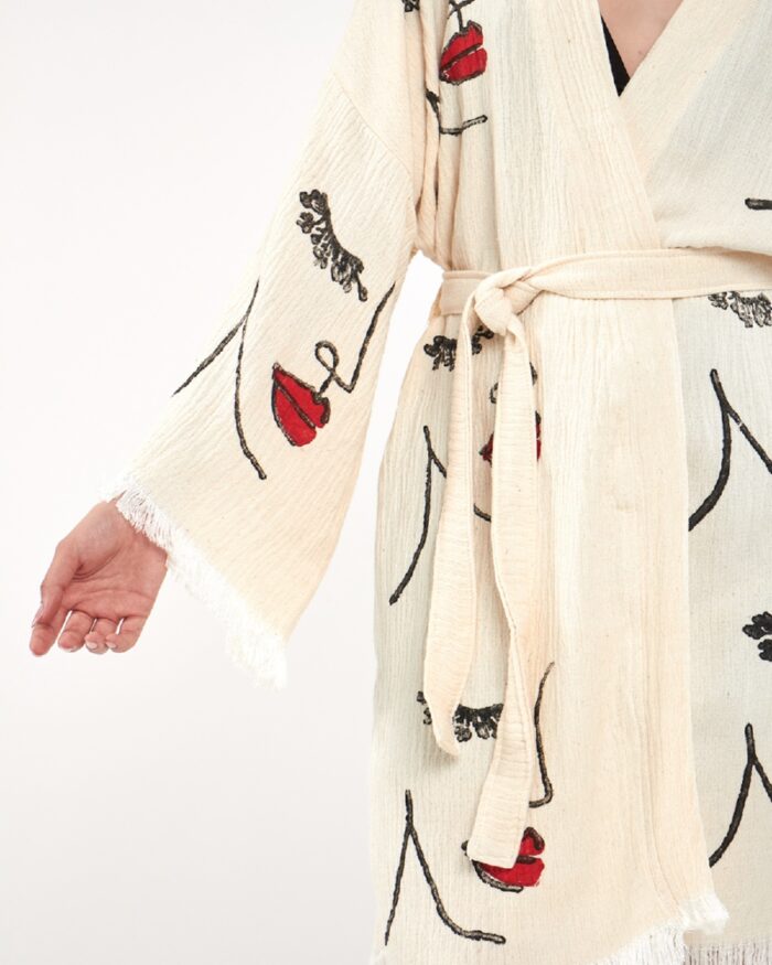 Frau Gesicht Mini Kimono