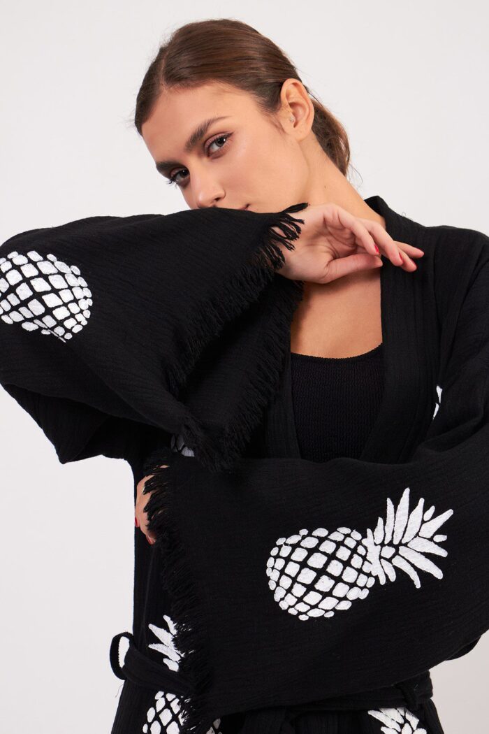ananas-desenli-tas-baskili-pamuklu-kimono-siyah-7 Ananas Desenli TaŠBaskılı Pamuklu Kimono Siyah - Image 5