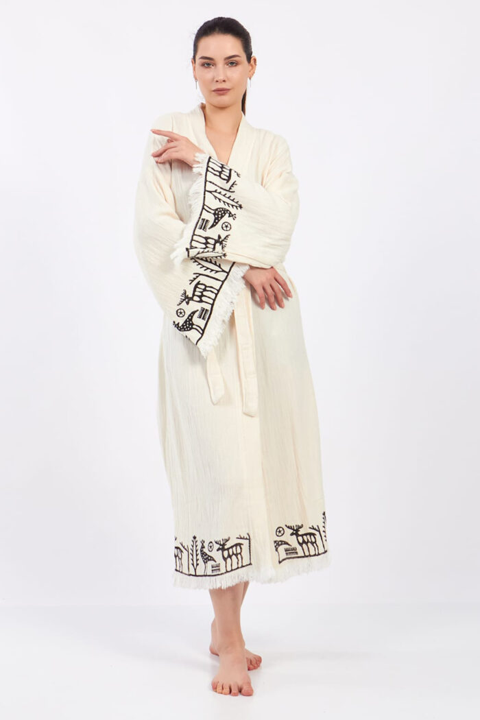 Hethitisch gemusterter Stein bedruckter Baumwoll-Musselin-Kimono Hethitisch gemusterter Stein bedruckter Baumwoll-Musselin-Kimono