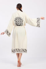 Hethitisch gemusterter Stein bedruckter Baumwoll-Musselin-Kimono